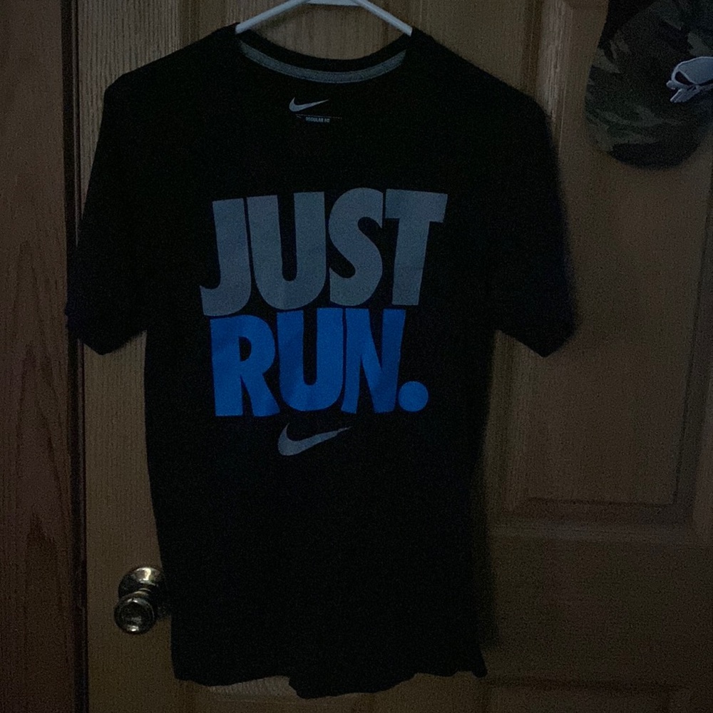 Nike t shirt